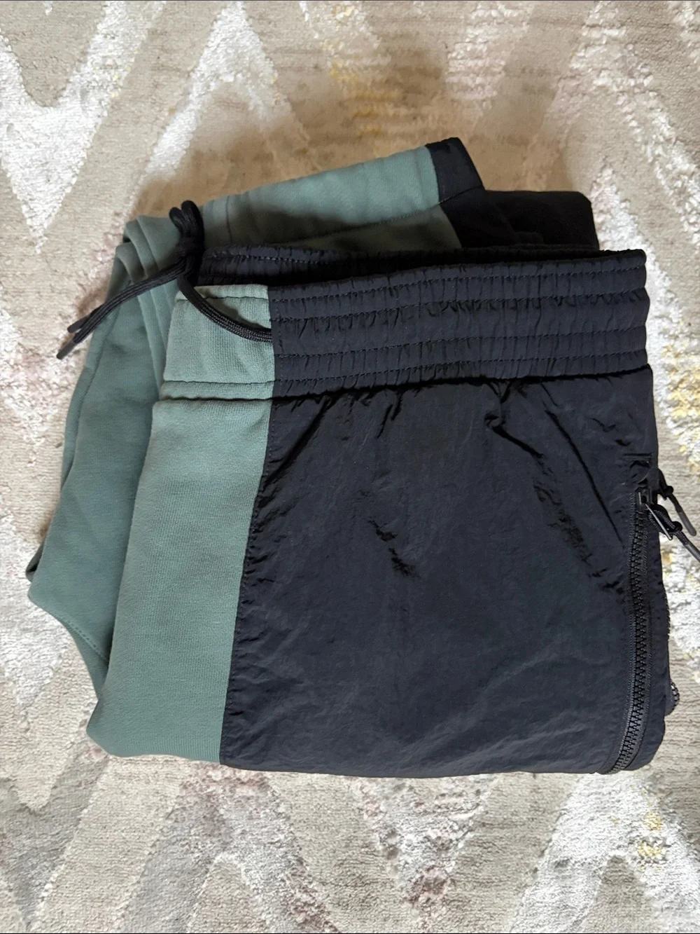 Jordan Men's Engineered Statement Fleece Pants Green Black Size Medium